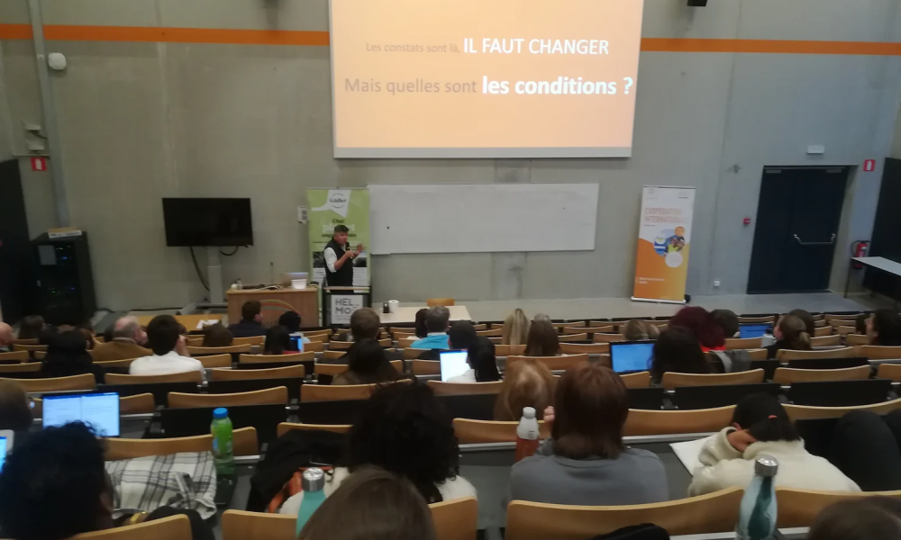 Conférence organisée par l'Helmo à Liège (18/04/2023)