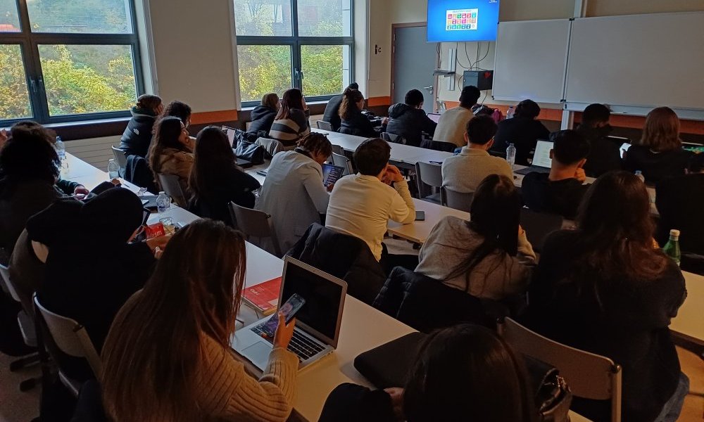 7 présentations orales en 2 jours à l'HEPL-Campus 2000 !