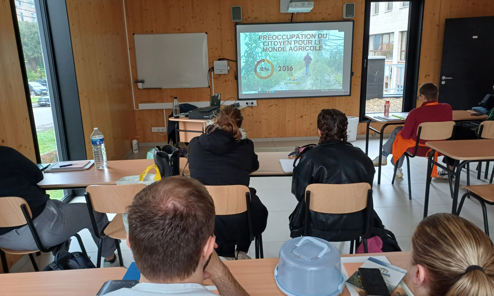 Présentation orale et diffusion d'un reportage devant les élèves en boulangerie de l'IFAPME Dinant