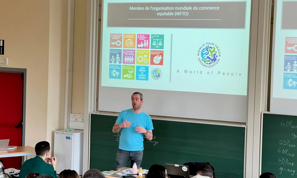 Interventies tijdens de cursus " "Maatschappelijk Verantwoord van de Ondernemen" aan de faculteit Warocqué - UMons