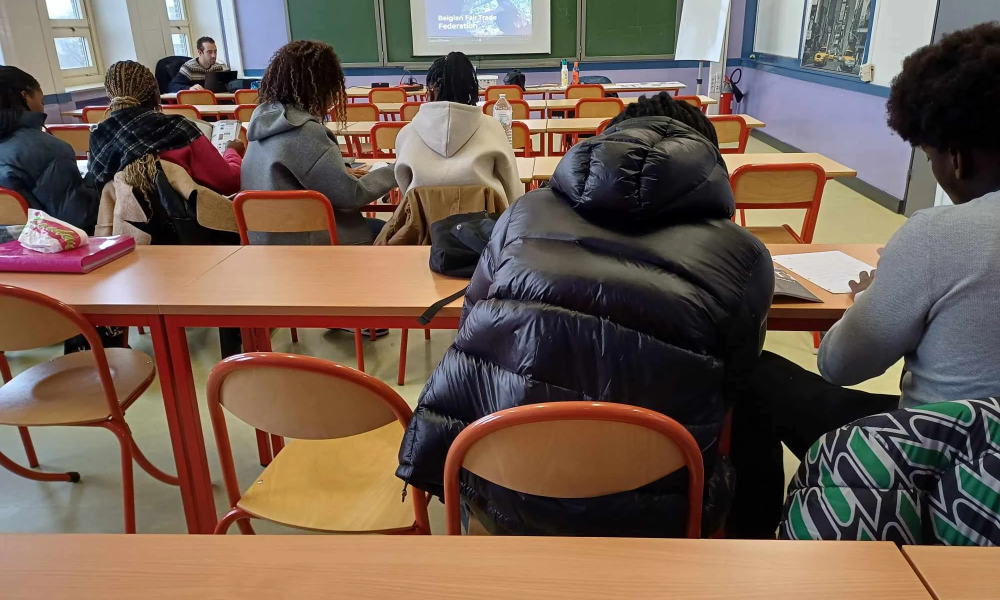 Présentation en néerlandais aux élèves de 3ème du Bachelier en Marketing de la HE Condorcet de Charleroi (05/12/2023)